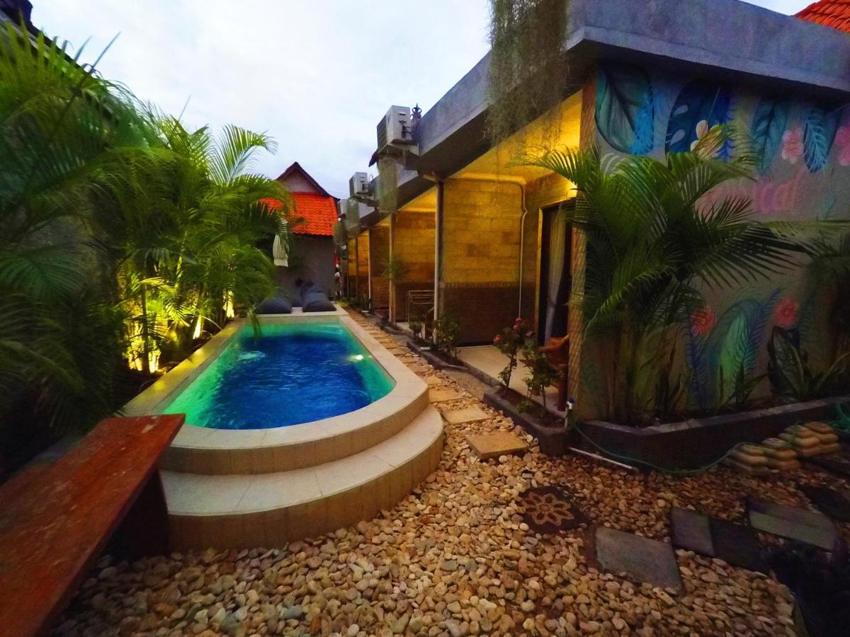 Tropical Garden Inn Batununggul Exterior photo